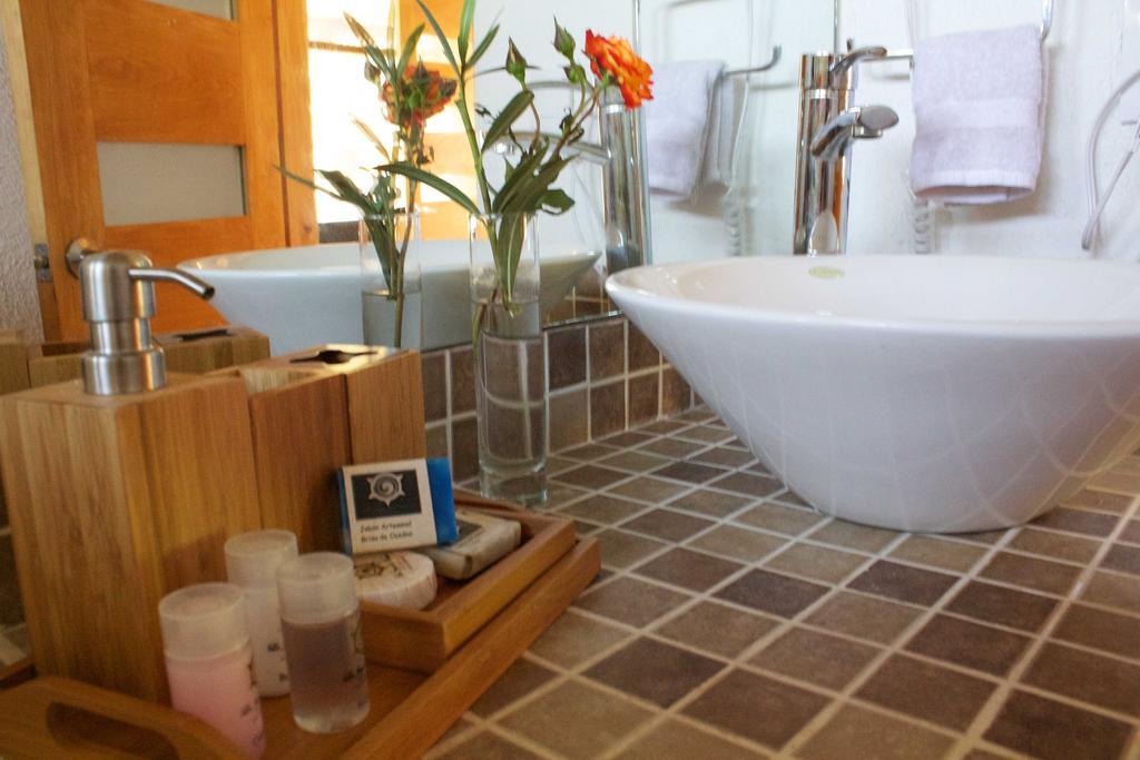 La Joya Del Viento Bed and Breakfast Valle de Bravo Rum bild