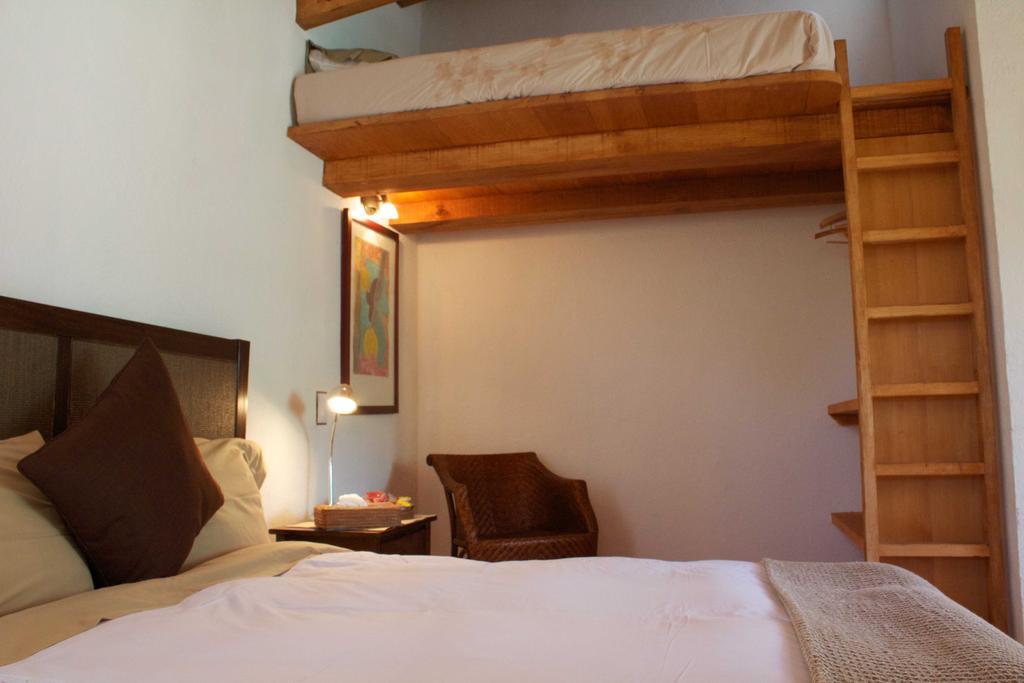 La Joya Del Viento Bed and Breakfast Valle de Bravo Rum bild
