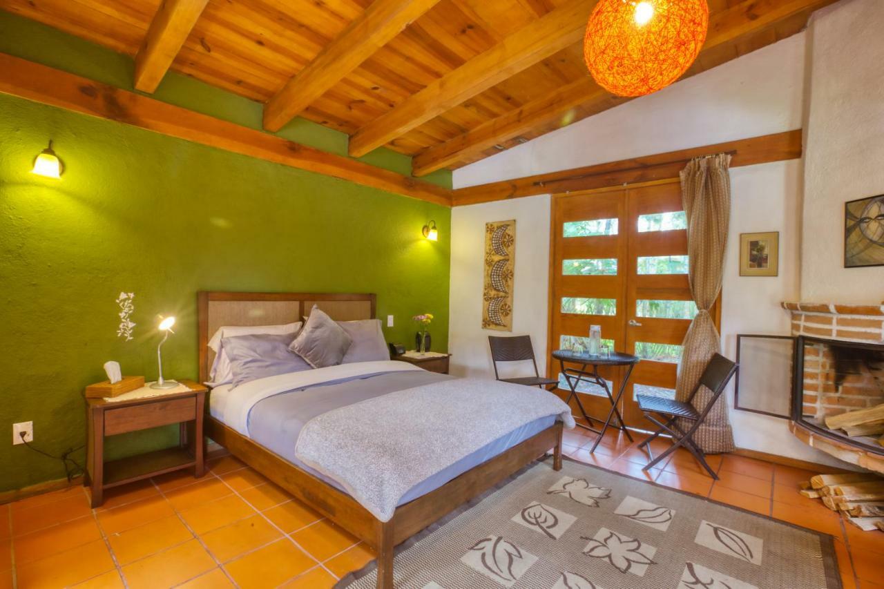 La Joya Del Viento Bed and Breakfast Valle de Bravo Exteriör bild